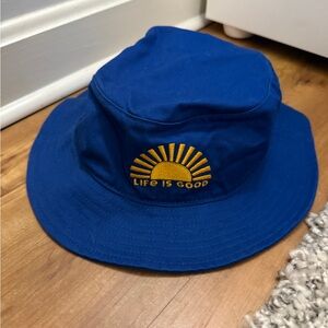 Life is Good Bucket Hat Like New